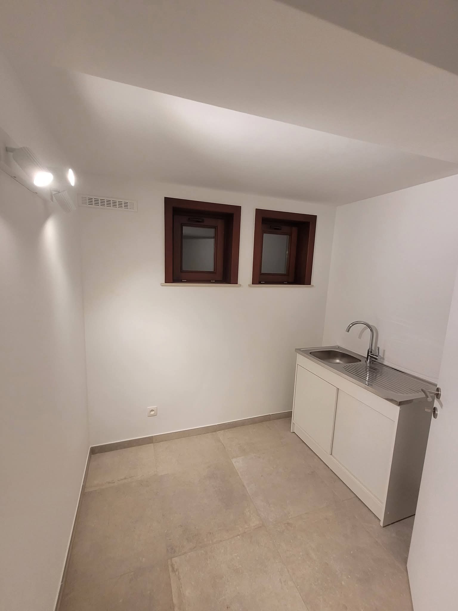 Cabinet - Adrien Picron photo 8