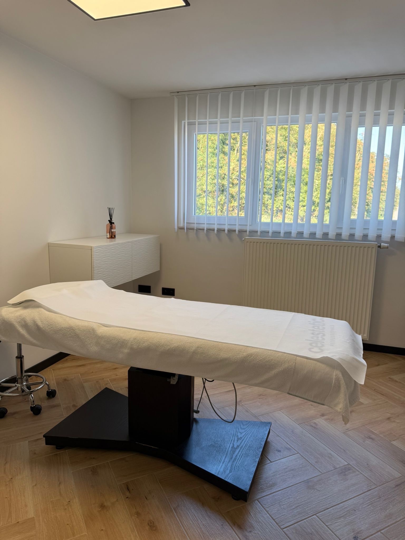 Cabinet - Care Clinic photo 4